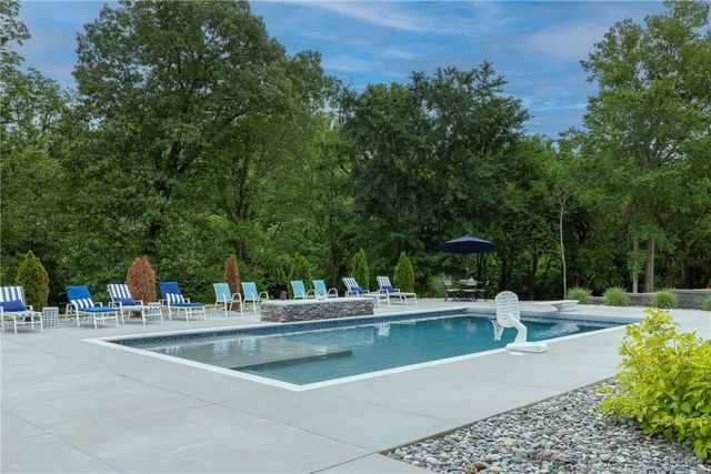 2762 Wilson Lane, Fayetteville, AR 72703