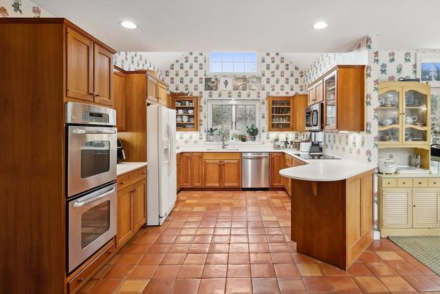 46 Freeman Ln, Orleans, MA 02653