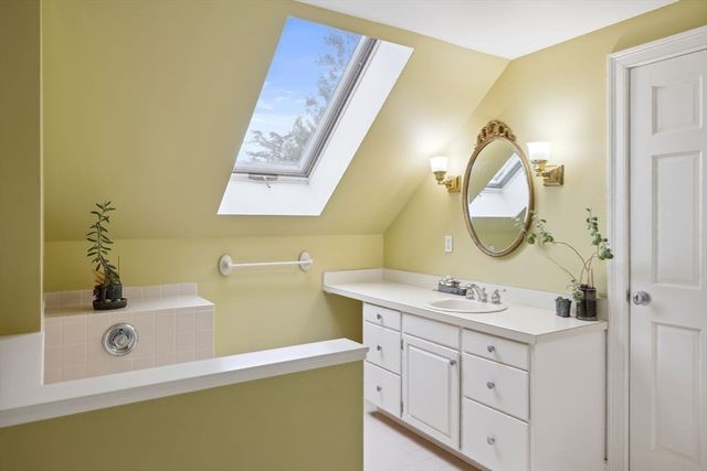 46 Freeman Ln, Orleans, MA 02653