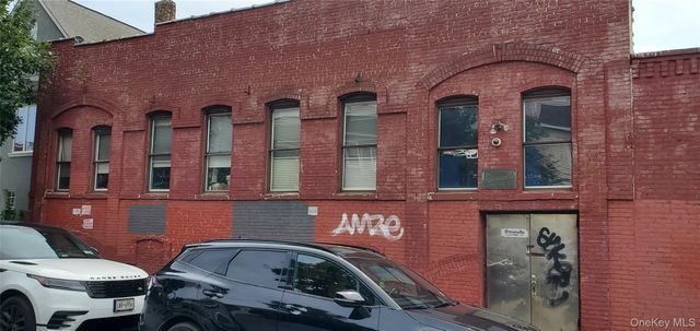 6638 Clinton Avenue, Maspeth, NY 11378