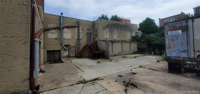 6638 Clinton Avenue, Maspeth, NY 11378