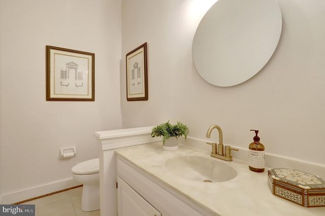 3845 N TAZEWELL ST, Arlington, VA 22207