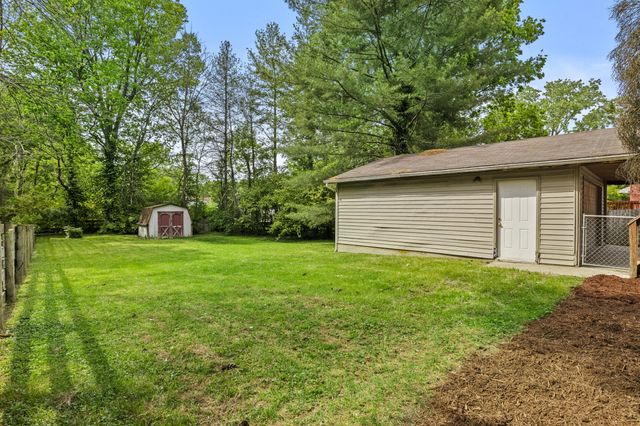 327 Smith Street, Midway, KY 40347