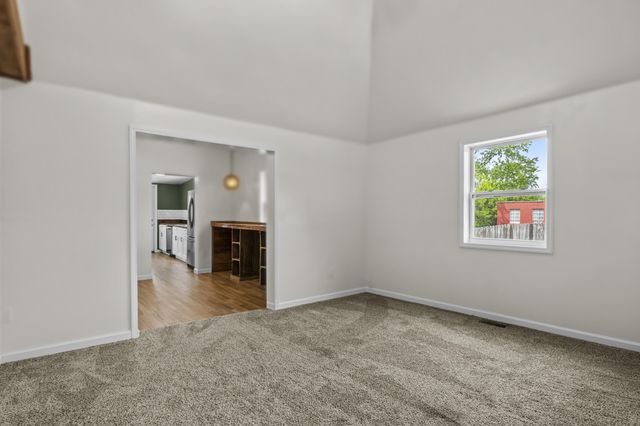 327 Smith Street, Midway, KY 40347