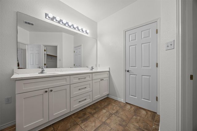 20911 Waterside DR 9, Lago Vista, TX 78645