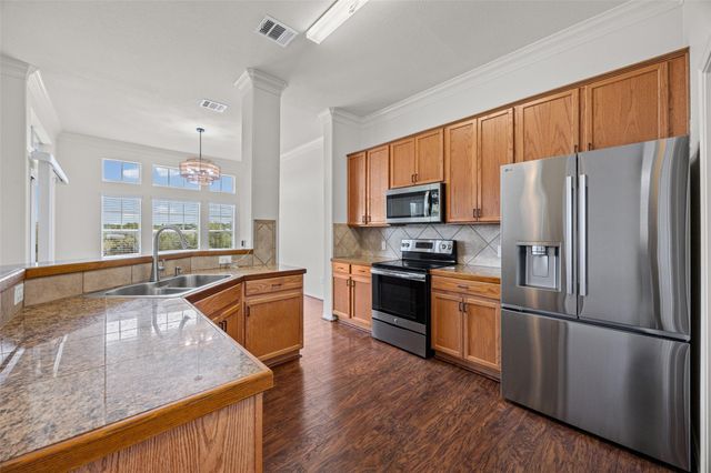 20911 Waterside DR 9, Lago Vista, TX 78645