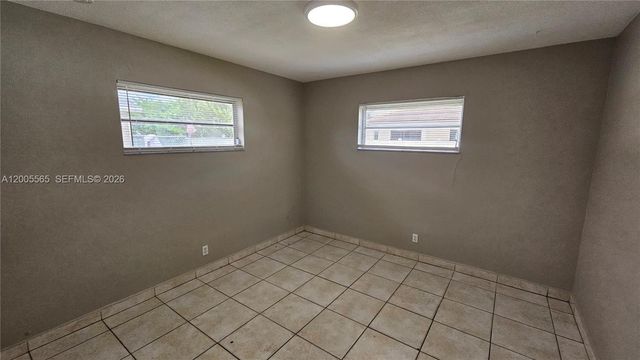 5030 SW 26th Ave 2, Dania Beach, FL 33312