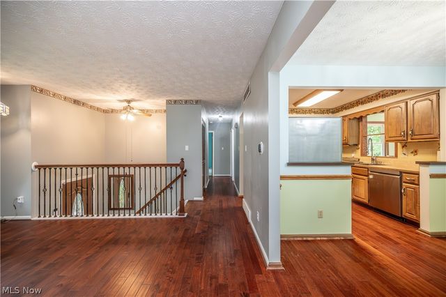 4851 Woodridge Drive, Youngstown, OH 44515