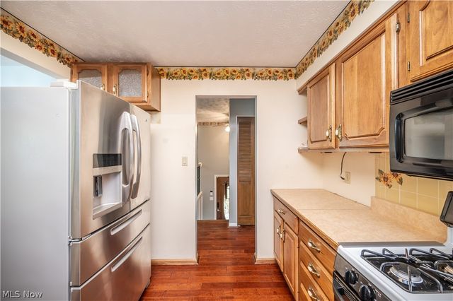 4851 Woodridge Drive, Youngstown, OH 44515
