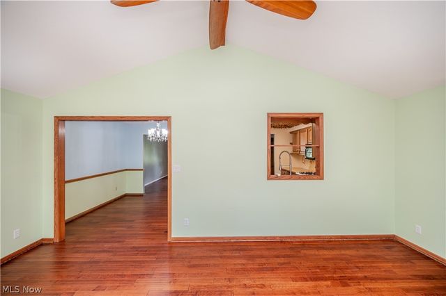 4851 Woodridge Drive, Youngstown, OH 44515