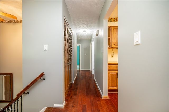 4851 Woodridge Drive, Youngstown, OH 44515