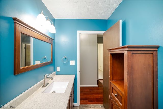 4851 Woodridge Drive, Youngstown, OH 44515