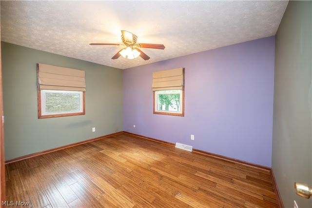 4851 Woodridge Drive, Youngstown, OH 44515