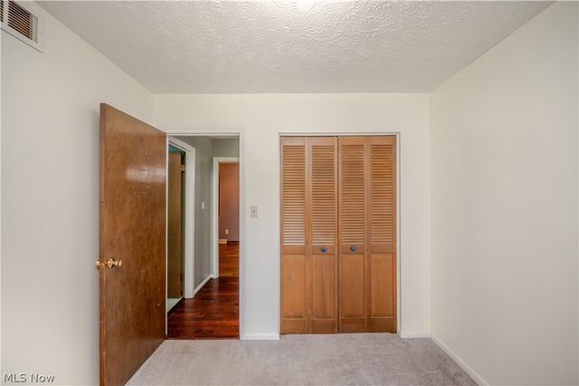 4851 Woodridge Drive, Youngstown, OH 44515