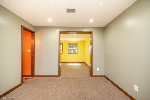 4851 Woodridge Drive, Youngstown, OH 44515