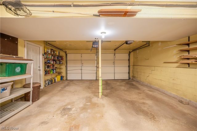 4851 Woodridge Drive, Youngstown, OH 44515