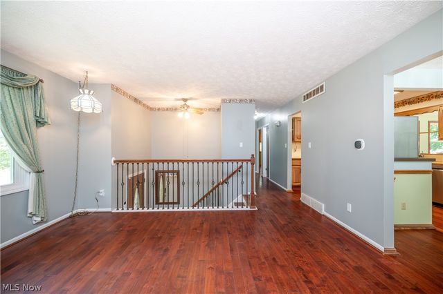 4851 Woodridge Drive, Youngstown, OH 44515