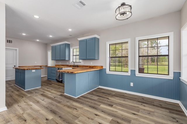 1331 County Road 2071, Hull, TX 77564
