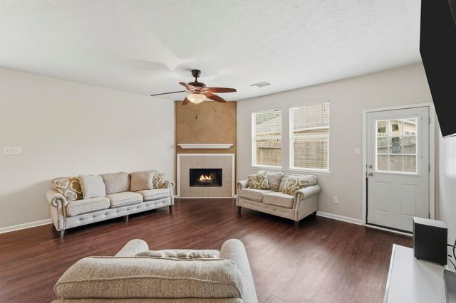 12819 Pecan Shores Drive, Houston, TX 77044
