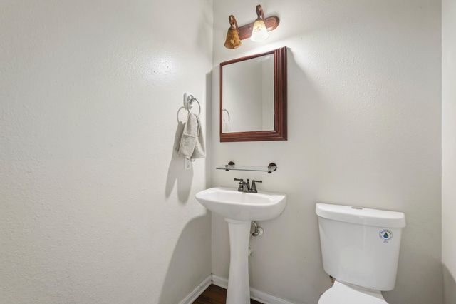 12819 Pecan Shores Drive, Houston, TX 77044