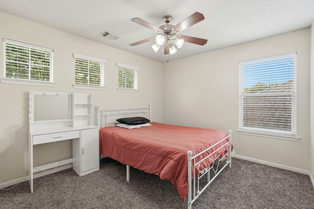 12819 Pecan Shores Drive, Houston, TX 77044