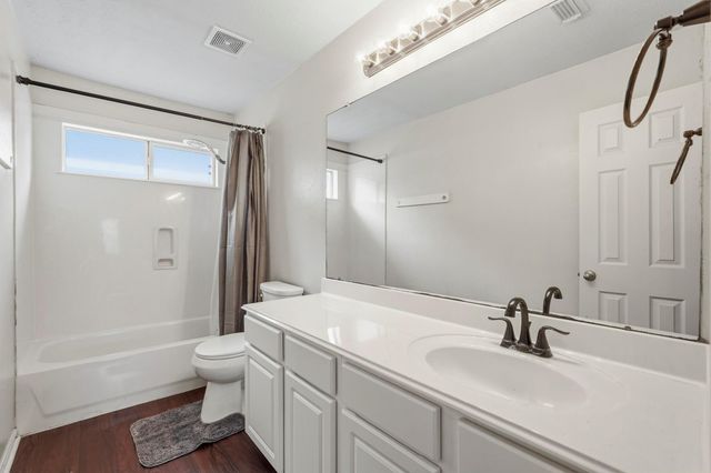 12819 Pecan Shores Drive, Houston, TX 77044