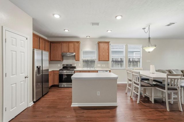 12819 Pecan Shores Drive, Houston, TX 77044
