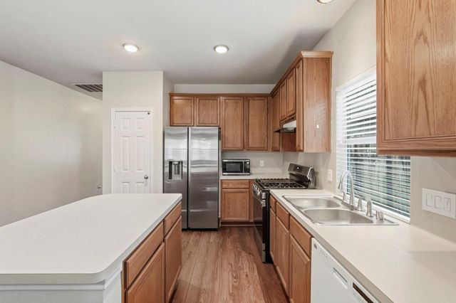 12819 Pecan Shores Drive, Houston, TX 77044