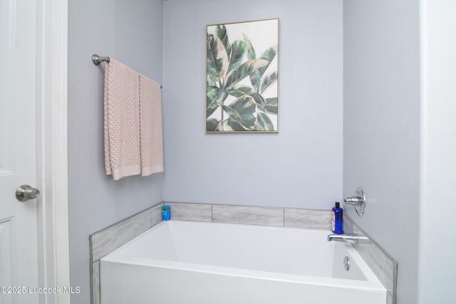 8805 17th Street, Lubbock, TX 79416