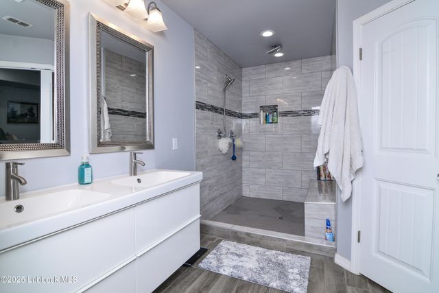 8805 17th Street, Lubbock, TX 79416