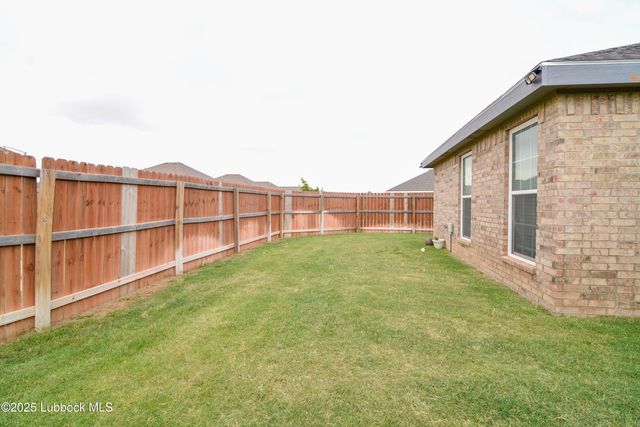 8805 17th Street, Lubbock, TX 79416