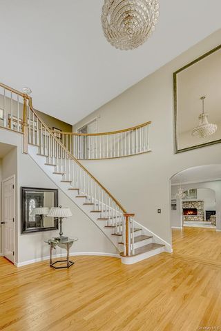 22 Golden Road, Suffern, NY 10901