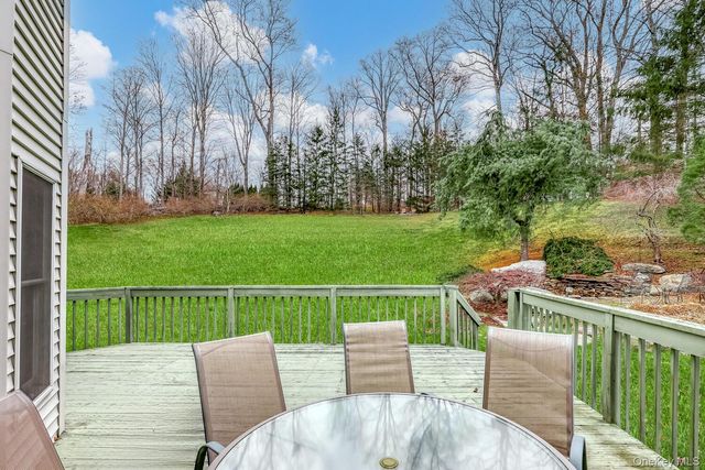 22 Golden Road, Suffern, NY 10901