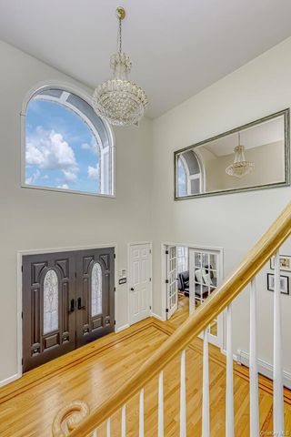 22 Golden Road, Suffern, NY 10901