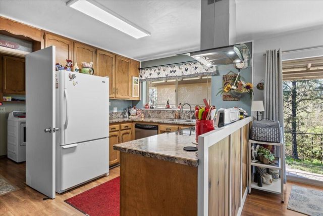 4214 Midway Avenue, Grants Pass, OR 97527