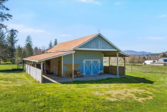 4214 Midway Avenue, Grants Pass, OR 97527