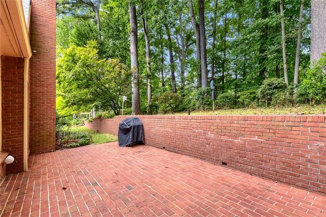 17 Downshire Circle, Decatur, GA 30033