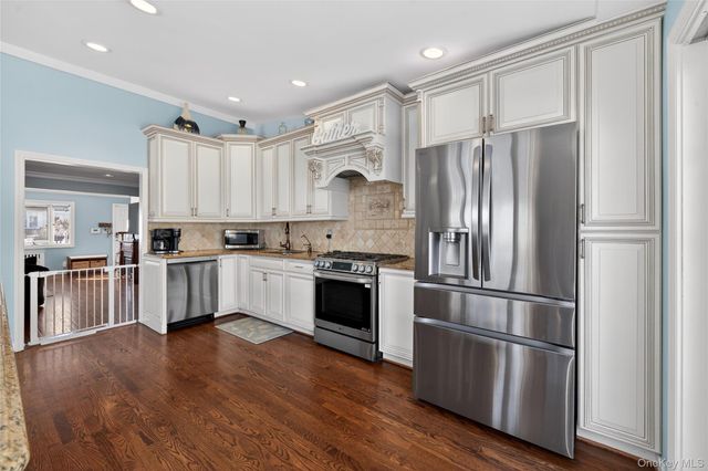 3351 4th Street, Oceanside, NY 11572