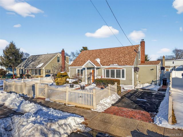 3351 4th Street, Oceanside, NY 11572