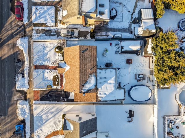 3351 4th Street, Oceanside, NY 11572