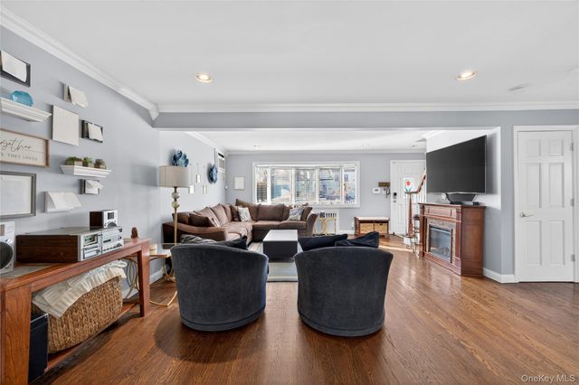 3351 4th Street, Oceanside, NY 11572