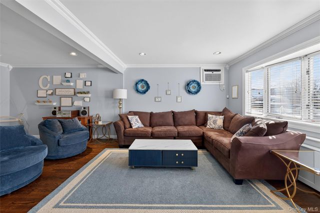 3351 4th Street, Oceanside, NY 11572