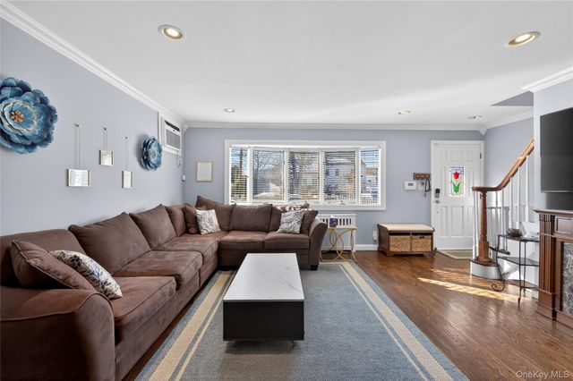 3351 4th Street, Oceanside, NY 11572