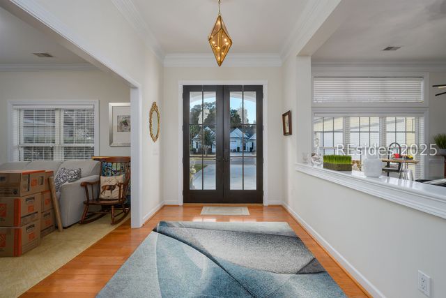 1 Crescent Cir, Bluffton, SC 29910