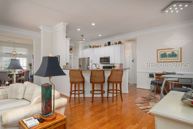 1 Crescent Cir, Bluffton, SC 29910