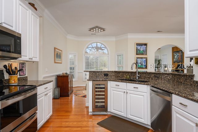 1 Crescent Cir, Bluffton, SC 29910