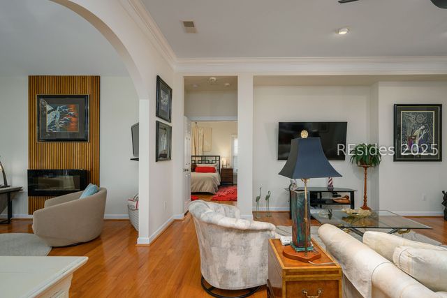 1 Crescent Cir, Bluffton, SC 29910