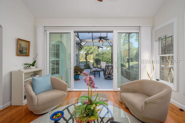 1 Crescent Cir, Bluffton, SC 29910