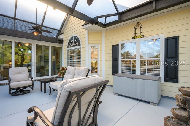 1 Crescent Cir, Bluffton, SC 29910