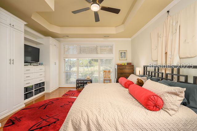 1 Crescent Cir, Bluffton, SC 29910